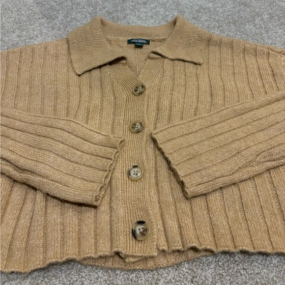 Wild Fable cropped button up caramel colored sweater, size medium. - Picture 3 of 5